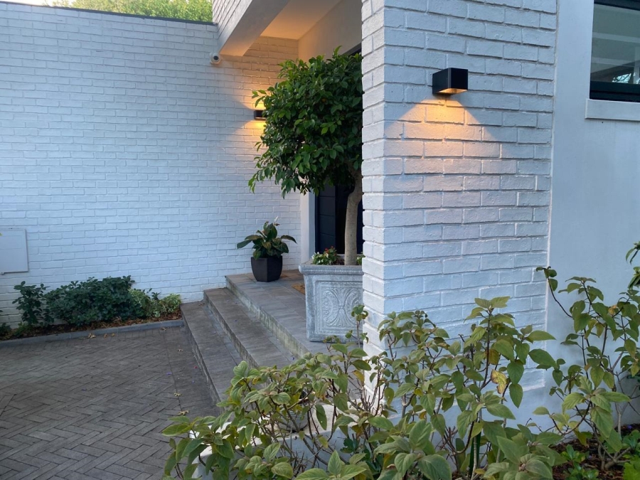 4 Bedroom Property for Sale in Newlands Western Cape